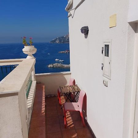 La Stanza Sul Porto Di Amalfi Camera Piccina Piccina Con Bagno Privato E Terrazzino Vista Mare Exterior foto