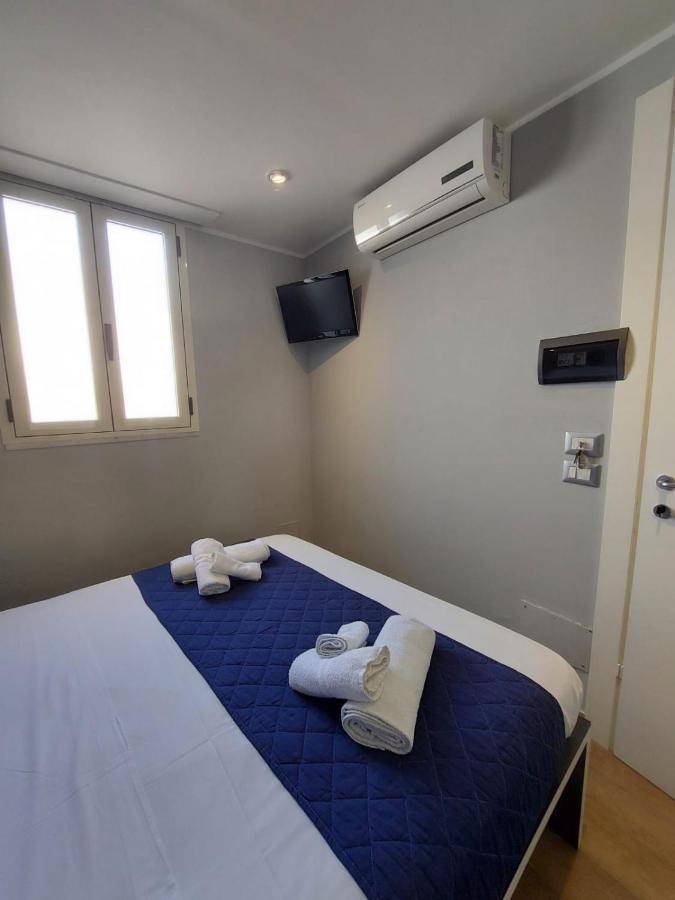 La Stanza Sul Porto Di Amalfi Camera Piccina Piccina Con Bagno Privato E Terrazzino Vista Mare Exterior foto