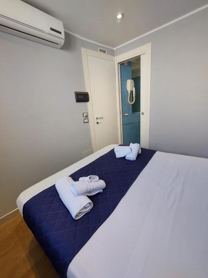 La Stanza Sul Porto Di Amalfi Camera Piccina Piccina Con Bagno Privato E Terrazzino Vista Mare Exterior foto